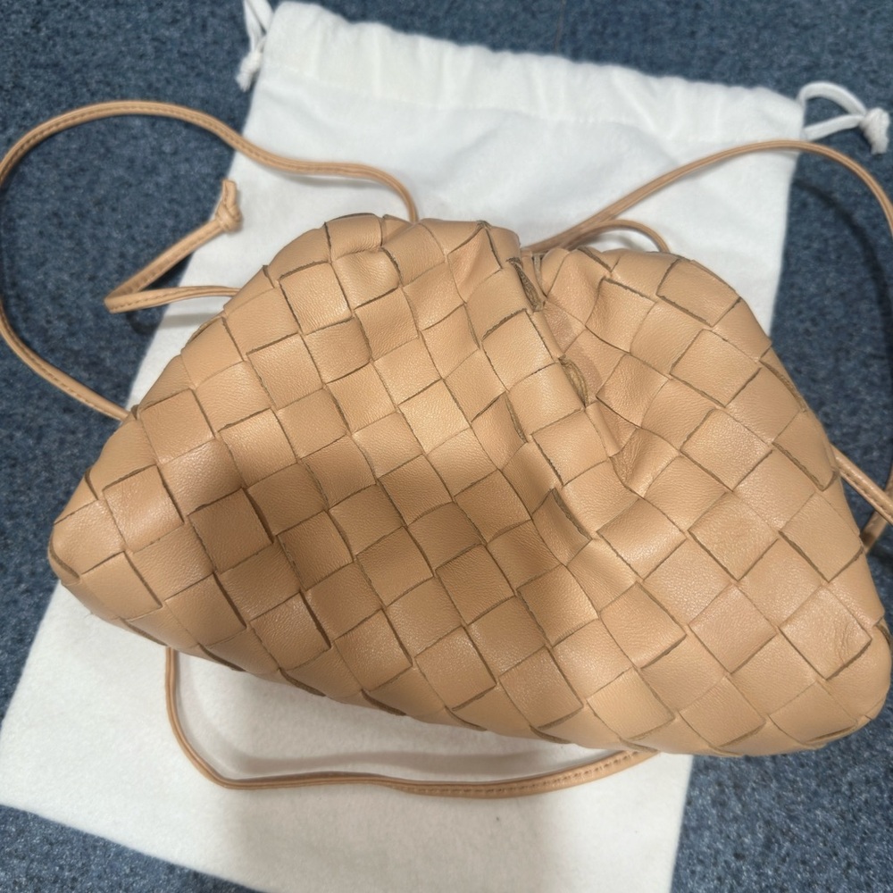 🔆Bottega Veneta Mini Pouch⚜️